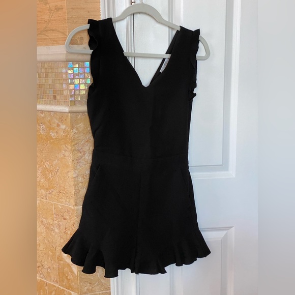 Romper - Picture 1 of 4